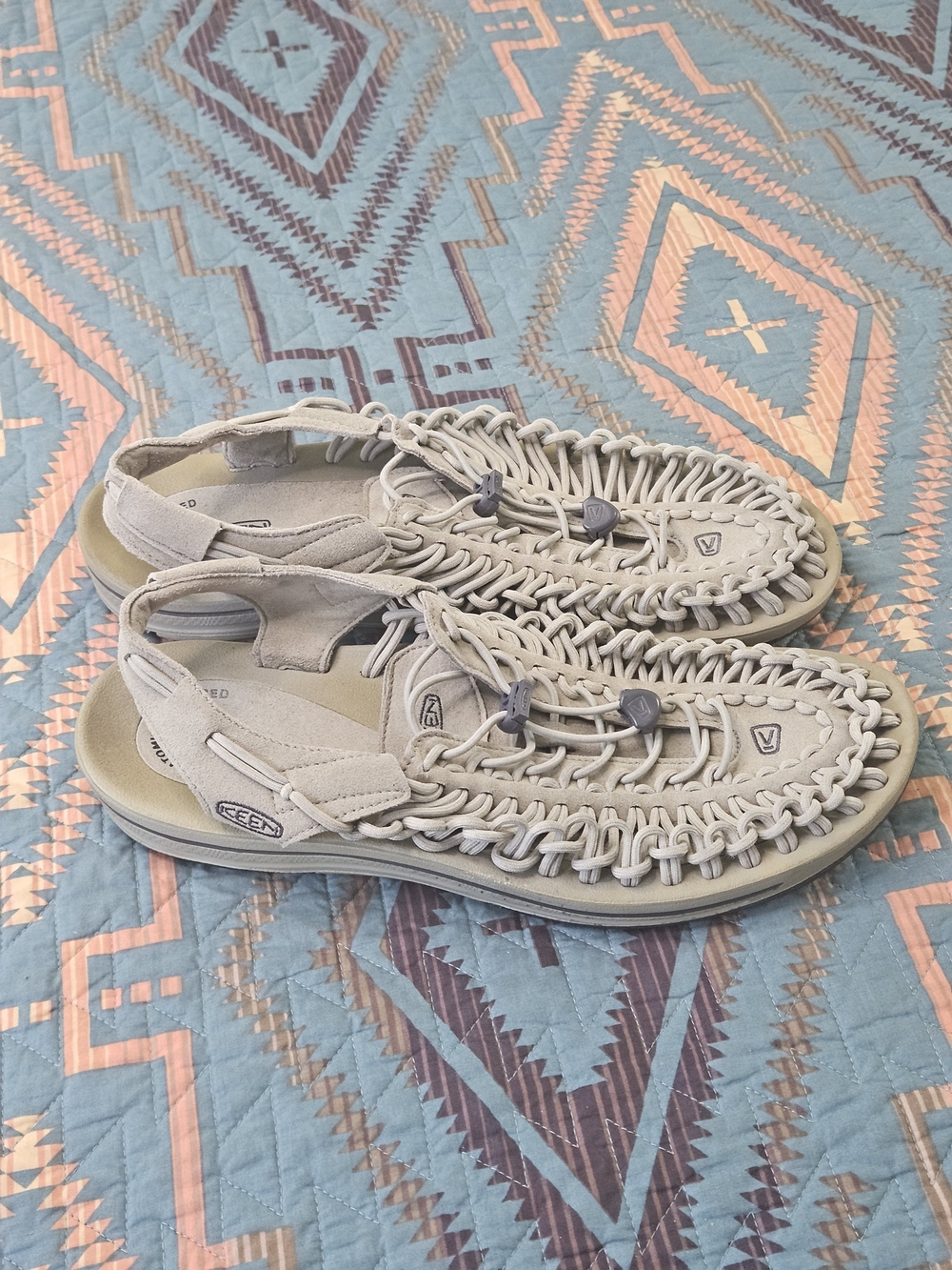Keen UNEEK Sandals in Light‎ Beige